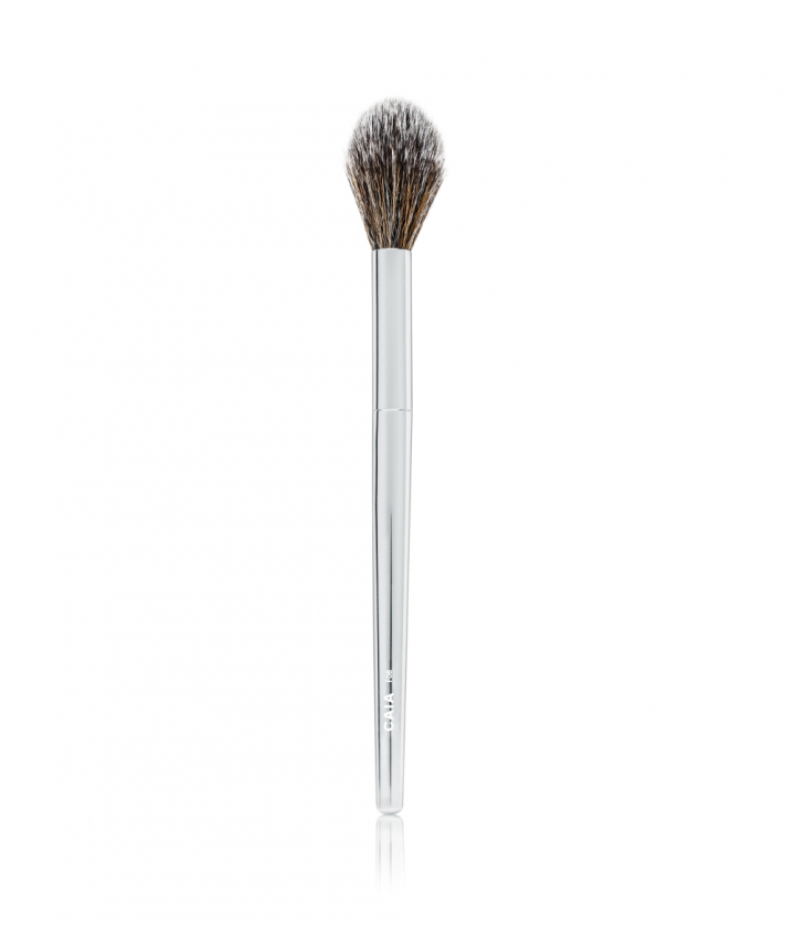 TAPERED HIGHLIGHTER BRUSH 08