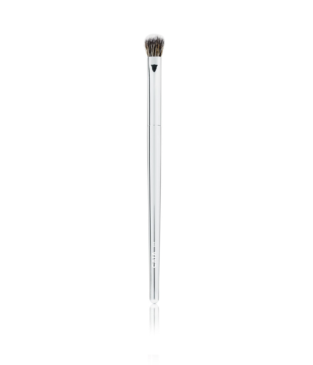 TAPERED BLENDING BRUSH 03 in the group BRUSHES & TOOLS / BRUSHES / Eyeshadow Brushes at CAIA Cosmetics (CAI104)