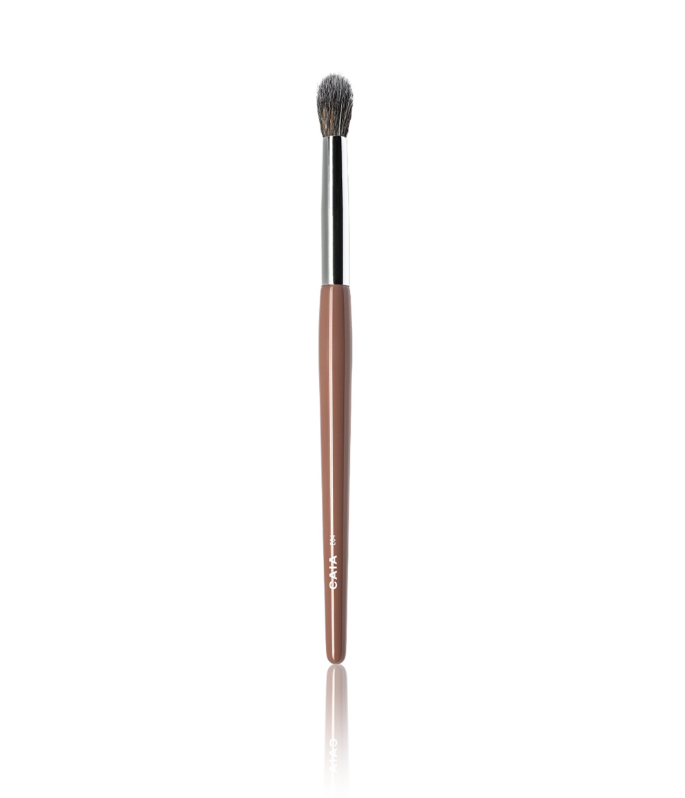 POINTED BLENDER BRUSH 04 in the group BRUSHES & TOOLS / BRUSHES / Eyeshadow Brushes at CAIA Cosmetics (CAI105)