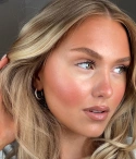 THAT DEWY LOOK THAT DEWY LOOK