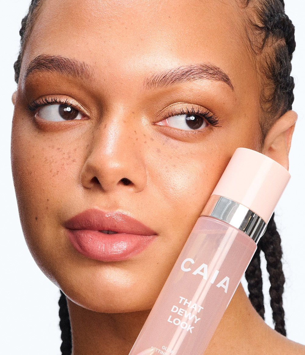 THAT DEWY LOOK THAT DEWY LOOK