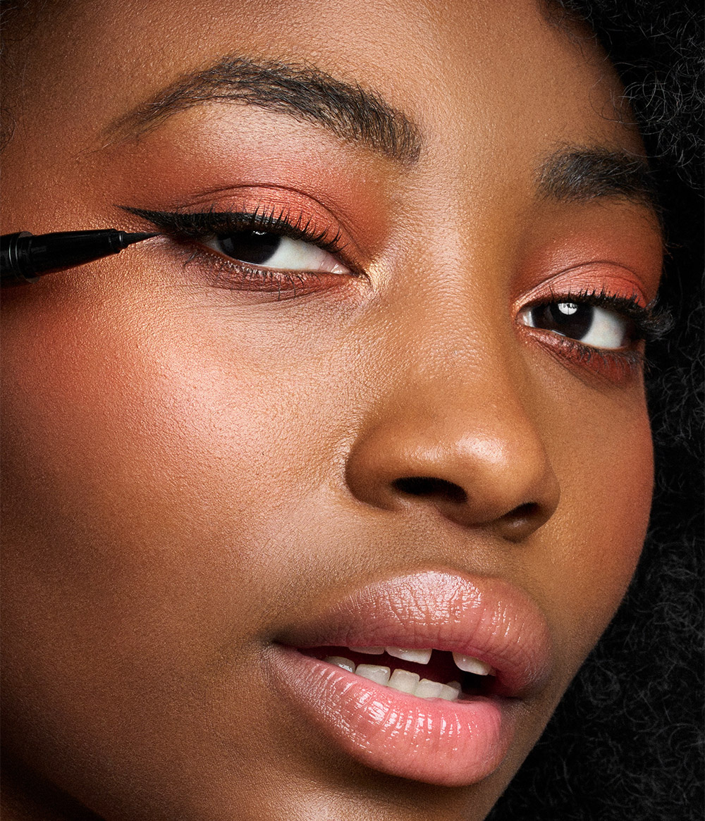 SNATCHED EYELINER SNATCHED EYELINER