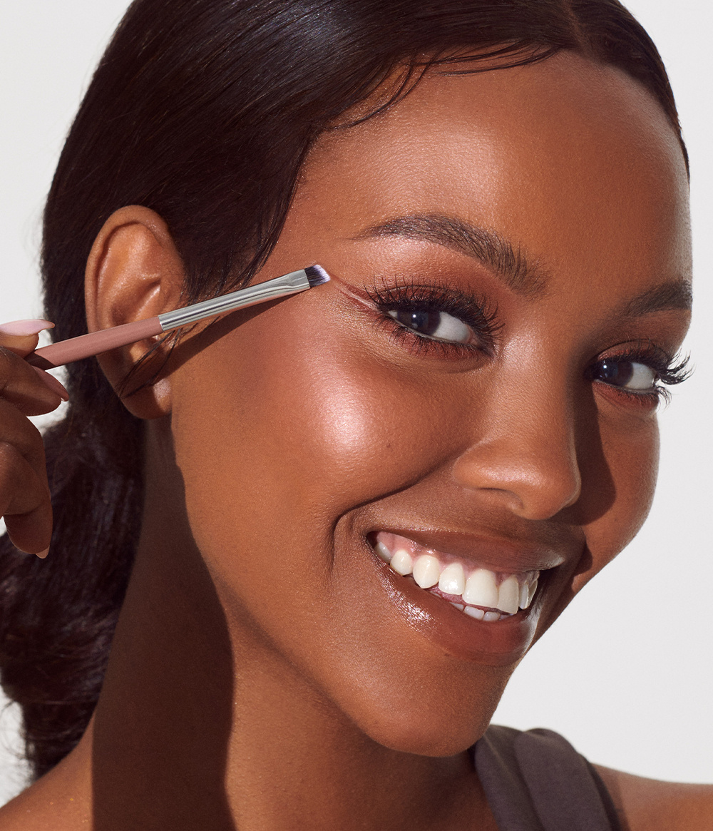EYELINER BRUSH 13  EYELINER BRUSH 13