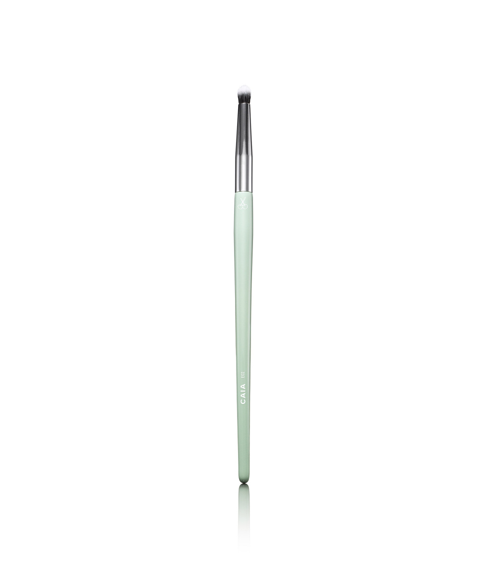 PRECISION BULLET CREASE BRUSH 02 in the group BRUSHES & TOOLS / BRUSHES / Eyeshadow Brushes at CAIA Cosmetics (CAI534)