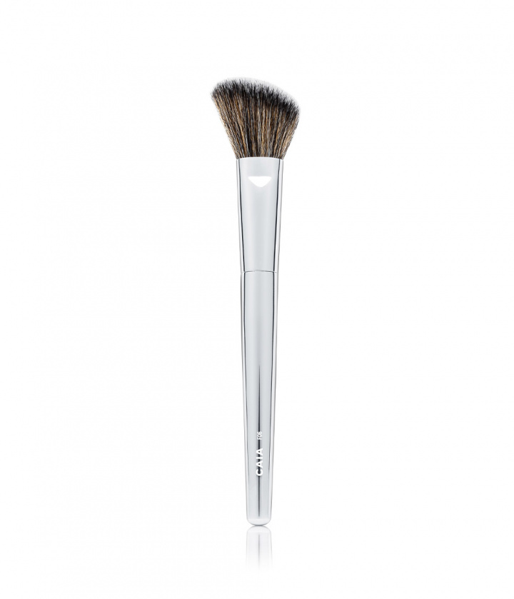 ANGLED BLUSH BRUSH F06 in the group BRUSHES & TOOLS / BRUSHES / Makeup Brushes at CAIA Cosmetics (CAI547)