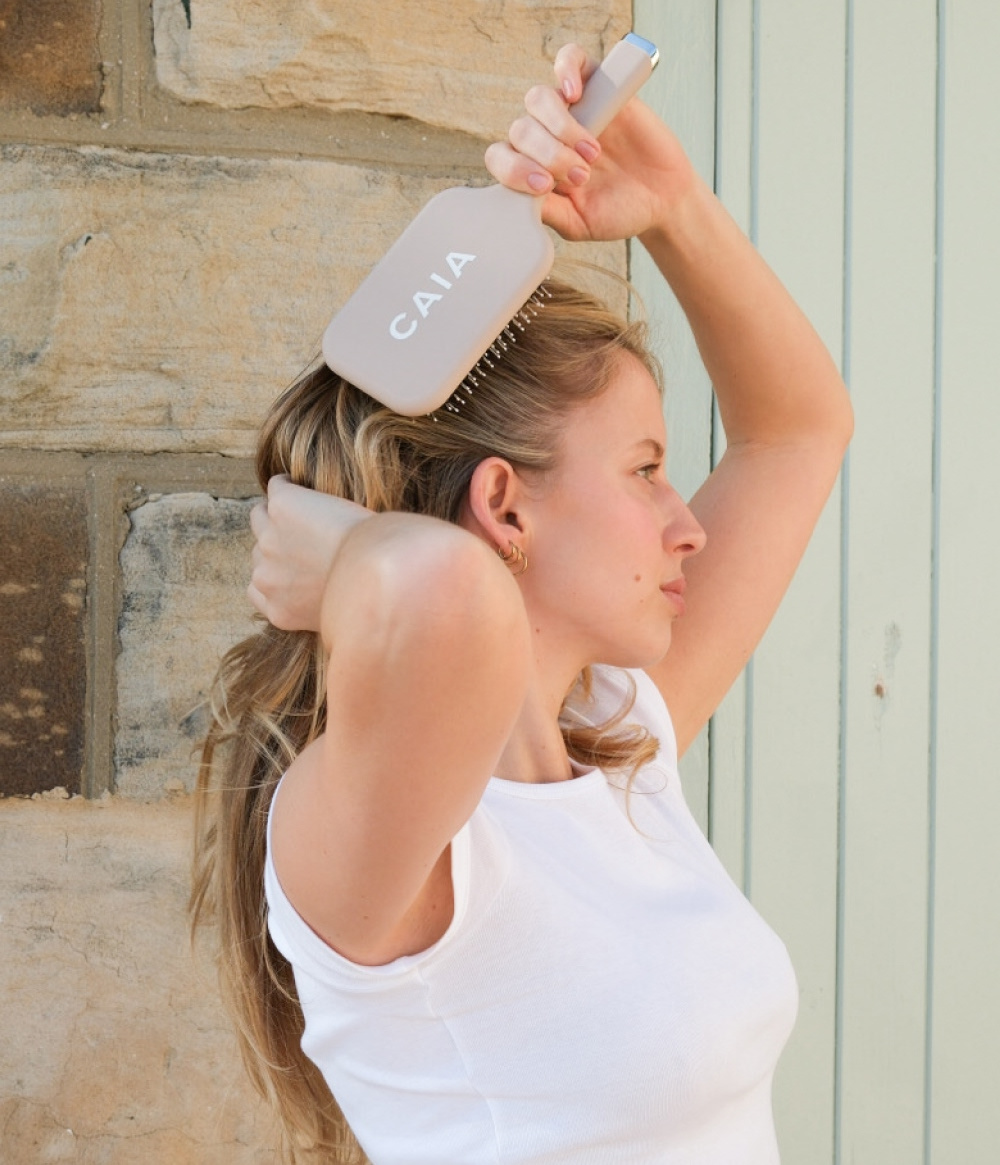 SMOOTH & STYLE HAIR BRUSH